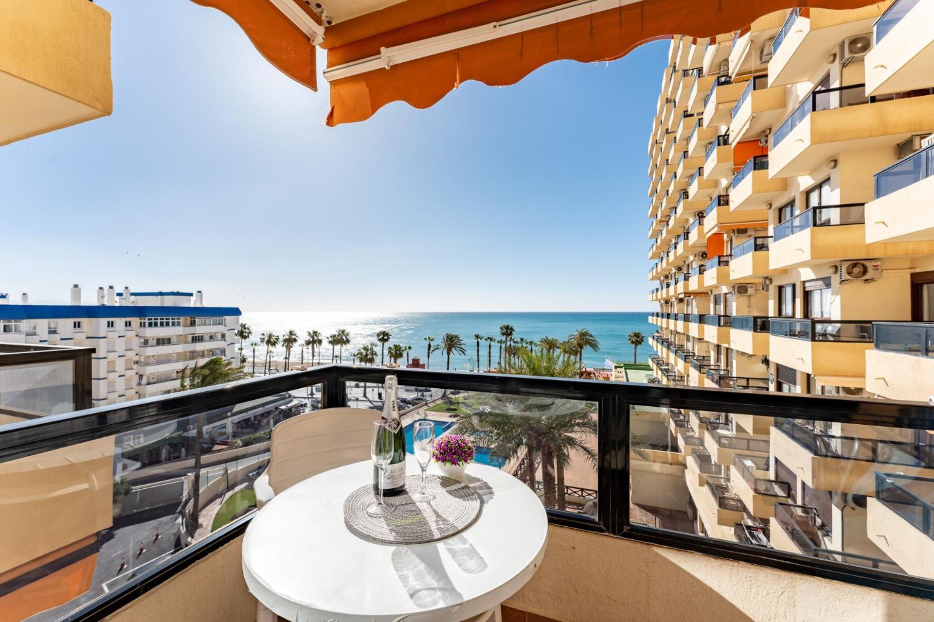Malagasuite New Aloha Playa ベナルマデナ エクステリア 写真